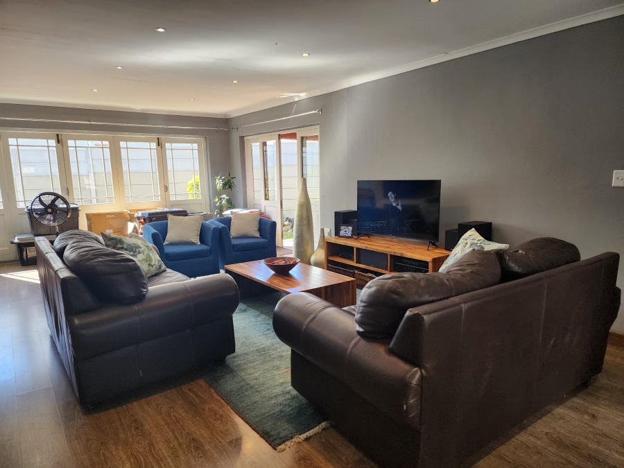 3 Bedroom Property for Sale in Goedemoed Western Cape